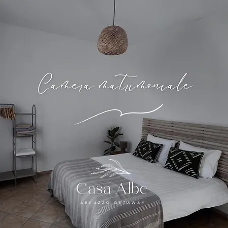 Casa Albe Tatil Evi Massa d'Albe